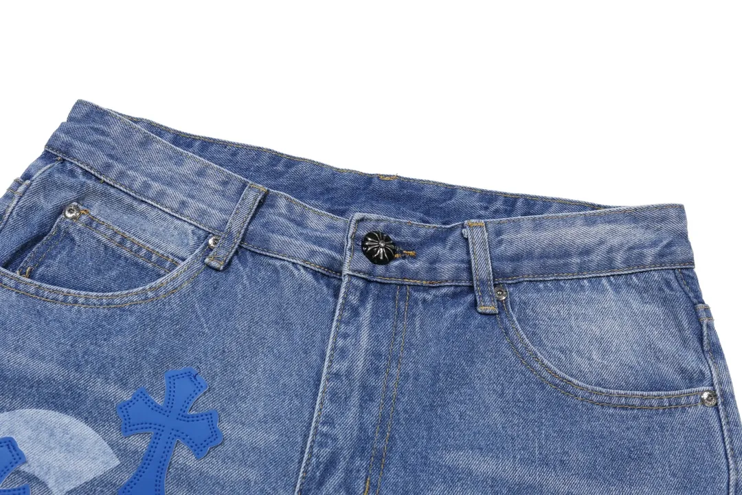 P250 [next day] Chrome Hearts | 24SS CH Chrome Hearts Cross Sanskrit Limited Edition Graffiti Printed Leather Jeans - Chrome Hearts' most popular pants, la la la. Made of beaded canvas fabric, heavy washing makes the upper body of the fabric more textured, and the pants are tall and straight! The three-dimensional cutting of the whole trousers is a masterpiece! The hardware is customized by zp. The beaded canvas fabric is thick and soft after being washed. It has good breathability. Customized small leather label. Unique design. The details are simple and elegant, and the workmanship is exquisite. The whole trousers are neatly routed and the details are in place! It’s so cool that both men and women can easily control the genderless trend!  Color: blue Size: 28 30 32 34 Corresponding sizes s-xl are available and shipped in seconds. Detailed sizes can be found in Figure 9